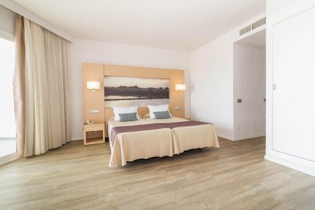 Eix Lagotel Holiday Resort