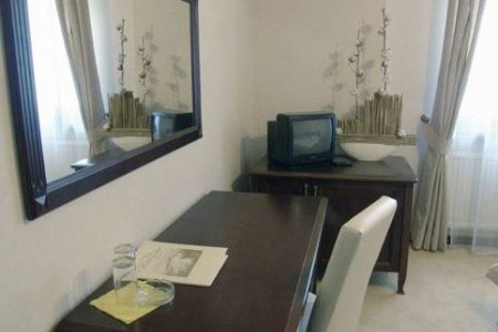 Poľsko Krakov Ester 4 dňový pobyt Raňajky Vlastná February 2026 (13/02/26-16/02/26)