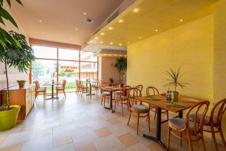 Bulharsko Slnečné Pobrežie Nessebar Beach Resort 8 dňový pobyt All Inclusive Letecky Letisko: Bratislava July 2026 (14/07/26-21/07/26)