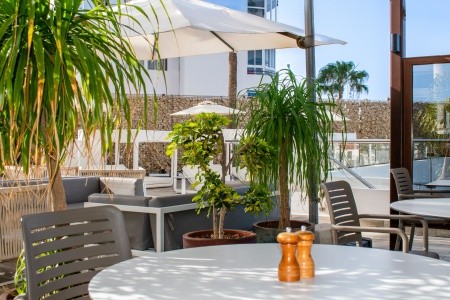 Kanárske ostrovy Tenerife Coral Ocean View 8 dňový pobyt Polpenzia Letecky Letisko: Budapešť October 2026 ( 4/10/26-11/10/26)