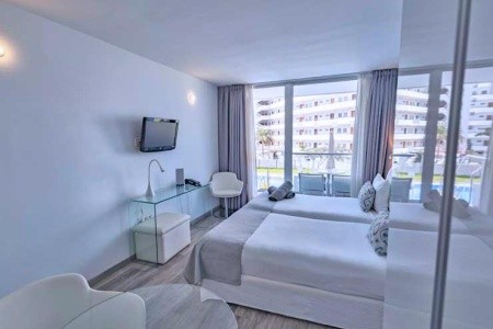 Kanárske ostrovy Tenerife Coral Ocean View 8 dňový pobyt Polpenzia Letecky Letisko: Budapešť October 2026 ( 4/10/26-11/10/26)