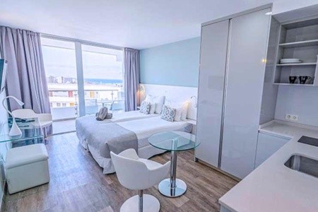 Kanárske ostrovy Tenerife Coral Ocean View 8 dňový pobyt Polpenzia Letecky Letisko: Budapešť October 2026 ( 4/10/26-11/10/26)