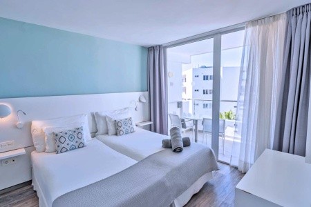 Kanárske ostrovy Tenerife Coral Ocean View 8 dňový pobyt Polpenzia Letecky Letisko: Budapešť October 2026 ( 4/10/26-11/10/26)