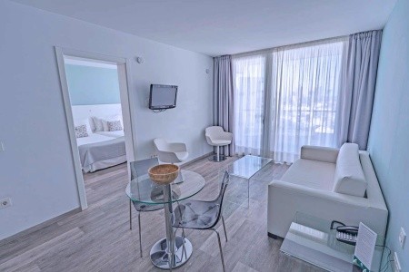 Kanárske ostrovy Tenerife Coral Ocean View 8 dňový pobyt Polpenzia Letecky Letisko: Budapešť October 2026 ( 4/10/26-11/10/26)