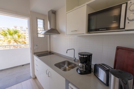 Kanárske ostrovy Tenerife Coral California 6 dňový pobyt Raňajky Letecky Letisko: Budapešť August 2026 (19/08/26-24/08/26)