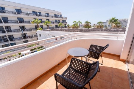 Kanárske ostrovy Tenerife Coral California 6 dňový pobyt Raňajky Letecky Letisko: Budapešť August 2026 (19/08/26-24/08/26)