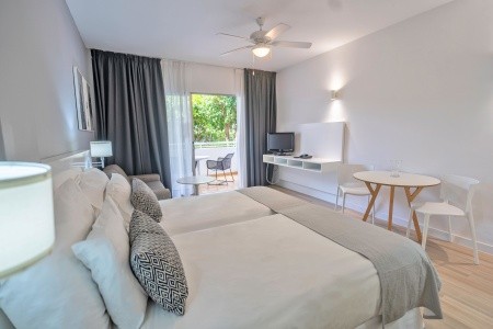 Kanárske ostrovy Tenerife Coral California 6 dňový pobyt Raňajky Letecky Letisko: Budapešť August 2026 (19/08/26-24/08/26)