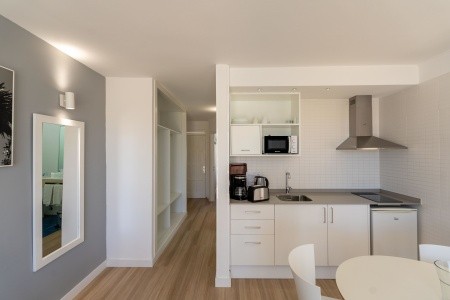 Kanárske ostrovy Tenerife Coral California 6 dňový pobyt Raňajky Letecky Letisko: Budapešť August 2026 (19/08/26-24/08/26)