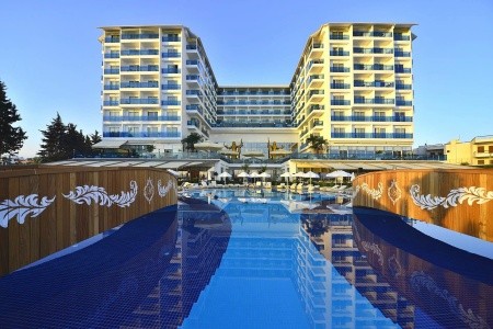 Azura Deluxe Resort & Spa - 3