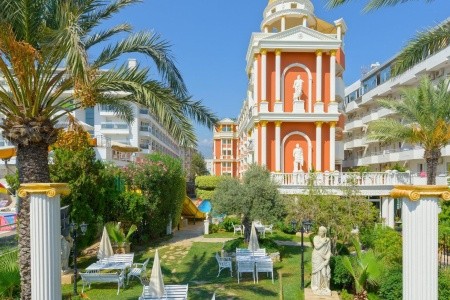 Antique Roman Palace - 6