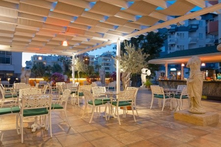 Antique Roman Palace - 11