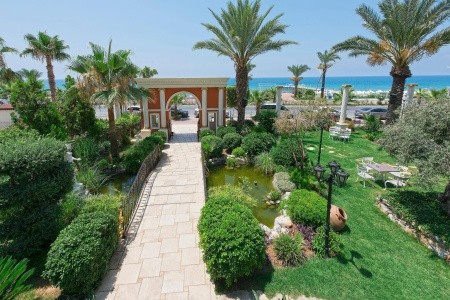 Antique Roman Palace - 26