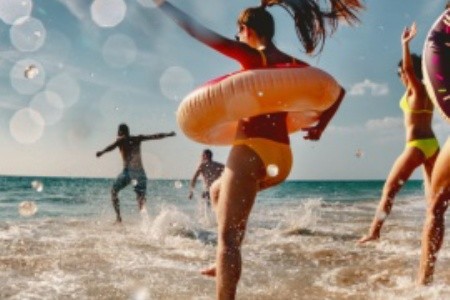 Oslavte začátek prázdnin u moře: Nejoblíbenější letní destinace