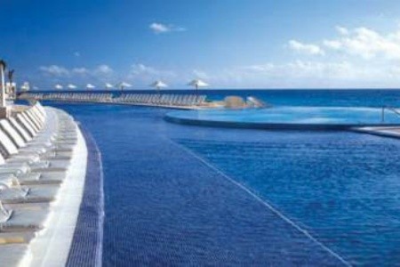 Mexiko Cancún Live Aqua Beach Resort Cancun 10 dňový pobyt All Inclusive Letecky Letisko: Praha December 2025 (21/12/25-30/12/26)