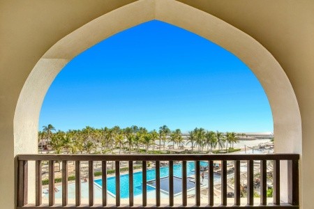 Omán Salalah Fanar Beach Resort & Residence 8 dňový pobyt All Inclusive Letecky Letisko: Bratislava May 2026 ( 2/05/26- 9/05/26)