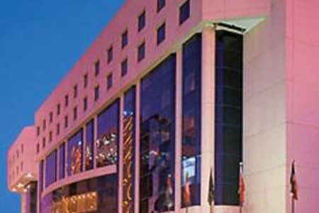 Spojené arabské emiráty Dubaj Jw Marriott Hotel Dubai 5 dňový pobyt Plná penzia Letecky Letisko: Praha september 2024 (29/09/24- 3/10/24)