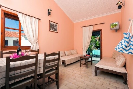 Alykes Park Bungalows & Apartments - 66