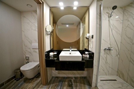 Turecko Antalya Royal Wings 12 dňový pobyt Ultra All inclusive Letecky Letisko: Bratislava June 2026 (27/06/26- 8/07/26)