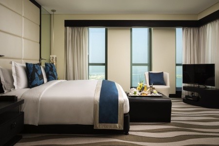 Sofitel Corniche - 83