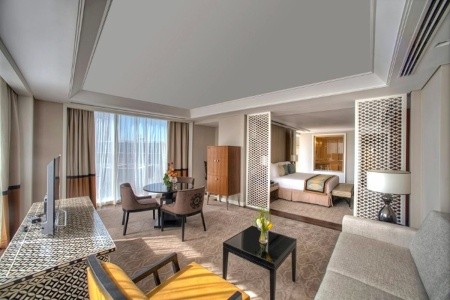 Spojené arabské emiráty Dubaj Taj Dubai Downtown 8 dňový pobyt Bez stravy Letecky Letisko: Praha March 2026 (17/03/26-24/03/26)