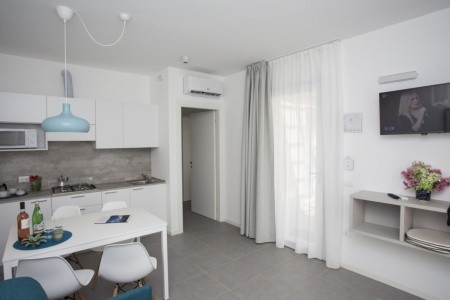 Taliansko Lago di Garda Sisan Family Resort (Cisano Del Bardolino) 5 dňový pobyt Raňajky Vlastná October 2025 (28/10/25- 1/11/25)