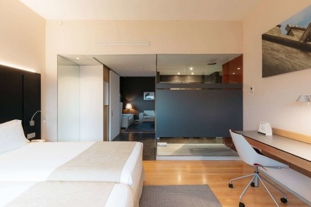 Španielsko Valencia Barcelo Valencia 7 dňový pobyt Raňajky Letecky Letisko: Praha June 2026 ( 9/06/26-15/06/26)