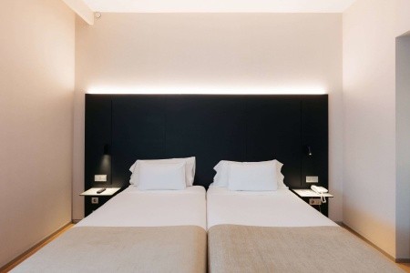 Španielsko Valencia Barcelo Valencia 7 dňový pobyt Raňajky Letecky Letisko: Praha June 2026 ( 9/06/26-15/06/26)