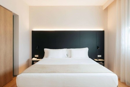 Španielsko Valencia Barcelo Valencia 7 dňový pobyt Raňajky Letecky Letisko: Praha June 2026 ( 9/06/26-15/06/26)