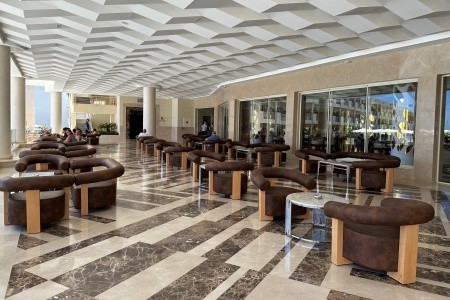 Sirena Beach Resort & Spa - 17