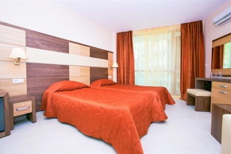 Bulharsko Slnečné Pobrežie Sea Breeze 11 dňový pobyt Raňajky Letecky Letisko: Košice June 2026 (23/06/26- 3/07/26)