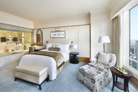 Spojené arabské emiráty Dubaj The Ritz-Carlton Dubai International Financial Centre 12 dňový pobyt Polpenzia Letecky Letisko: Viedeň November 2026 ( 8/11/26-19/11/26)