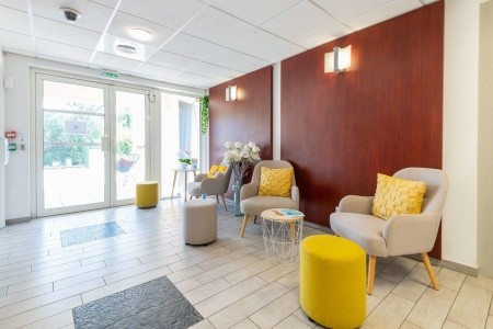 Comfort Suites Cannes Mandelieu - 40