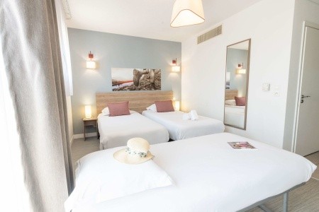 Comfort Suites Cannes Mandelieu - 41