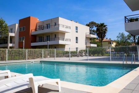 Comfort Suites Cannes Mandelieu - 68