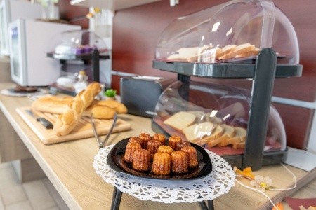 Comfort Suites Cannes Mandelieu - 77