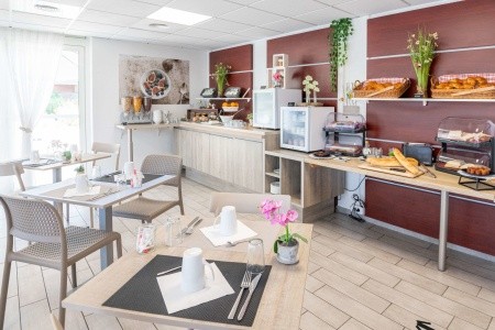 Comfort Suites Cannes Mandelieu - 79