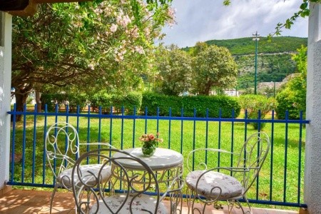 Čierna Hora Budva Slovenska Plaza 4* 8 dňový pobyt Polpenzia Letecky Letisko: Praha September 2025 ( 7/09/25-14/09/25)