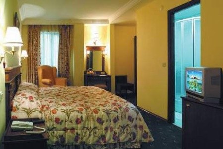 Turecko Istanbul Golden Crown 6 dňový pobyt Raňajky Letecky Letisko: Praha September 2025 (19/09/25-24/09/25)