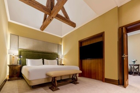 Česká republika Praha a okolie Carlo IV Prague 4 dňový pobyt Raňajky Vlastná November 2026 (26/11/26-29/11/26)