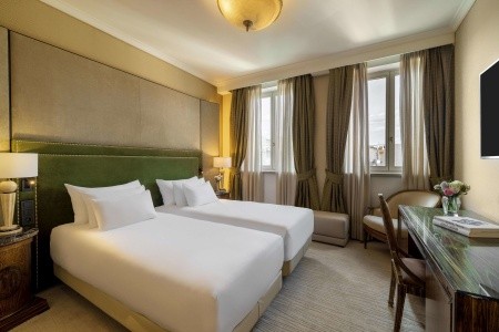 Česká republika Praha a okolie Carlo IV Prague 4 dňový pobyt Raňajky Vlastná November 2026 (26/11/26-29/11/26)