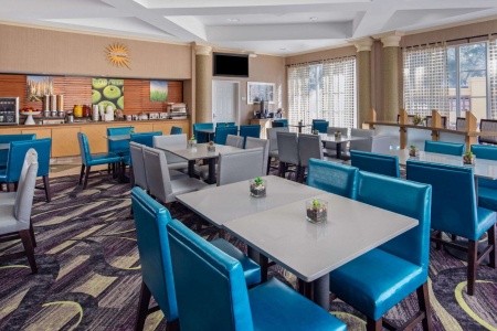 USA Miami La Quinta Inn & Suites Miami Airport West 14 dňový pobyt Raňajky Letecky Letisko: Praha October 2025 (24/10/25- 6/11/25)