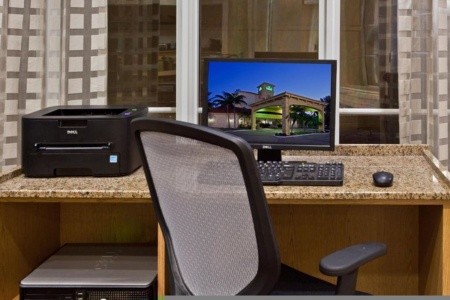 USA Miami La Quinta Inn & Suites Miami Airport West 14 dňový pobyt Raňajky Letecky Letisko: Praha October 2025 (24/10/25- 6/11/25)