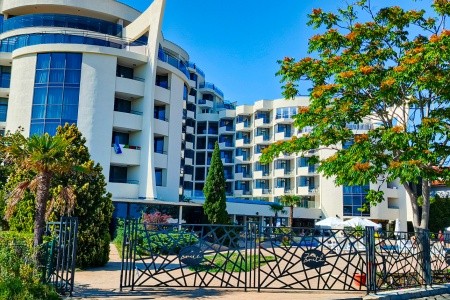 Zenith (Ex.marlin Beach) - 13