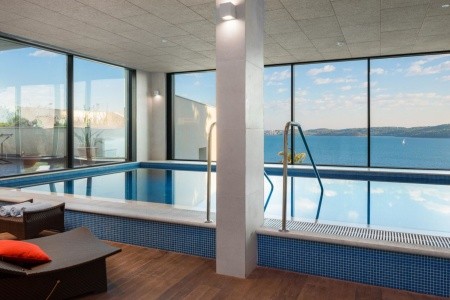 Chorvátsko Trogir Ola (Seget Donji) 9 dňový pobyt Polpenzia Letecky Letisko: Praha October 2025 (31/10/25- 8/11/25)