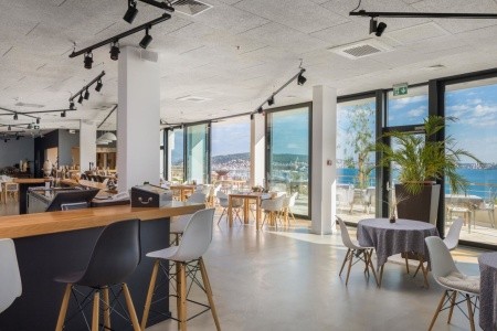 Chorvátsko Trogir Ola (Seget Donji) 9 dňový pobyt Polpenzia Letecky Letisko: Praha October 2025 (31/10/25- 8/11/25)