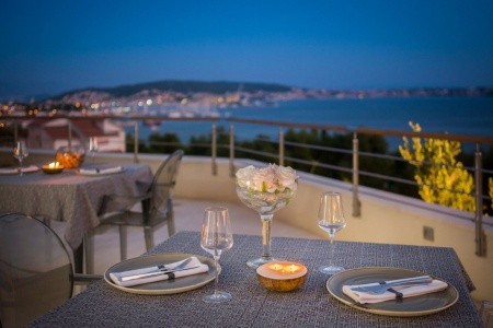 Chorvátsko Trogir Ola (Seget Donji) 9 dňový pobyt Polpenzia Letecky Letisko: Praha October 2025 (31/10/25- 8/11/25)