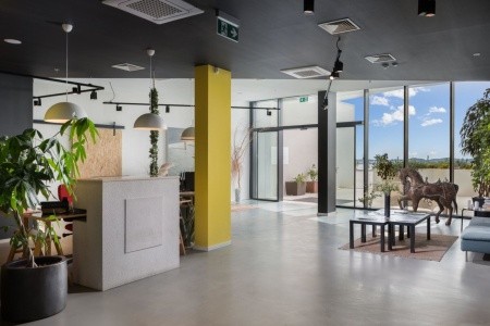 Chorvátsko Trogir Ola (Seget Donji) 9 dňový pobyt Polpenzia Letecky Letisko: Praha October 2025 (31/10/25- 8/11/25)