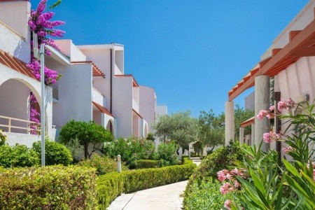 Chorvátsko Makarská riviéra Bluesun Holiday Village Afrodita 10 dňový pobyt Raňajky Letecky Letisko: Praha October 2025 ( 8/10/25-17/10/25)