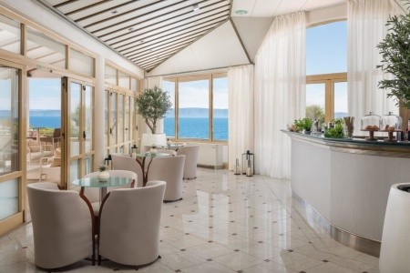 Chorvátsko Makarská riviéra Bluesun Holiday Village Afrodita 10 dňový pobyt Raňajky Letecky Letisko: Praha October 2025 ( 8/10/25-17/10/25)