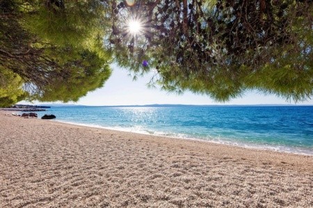 Chorvátsko Makarská riviéra Bluesun Holiday Village Afrodita 10 dňový pobyt Raňajky Letecky Letisko: Praha October 2025 ( 8/10/25-17/10/25)